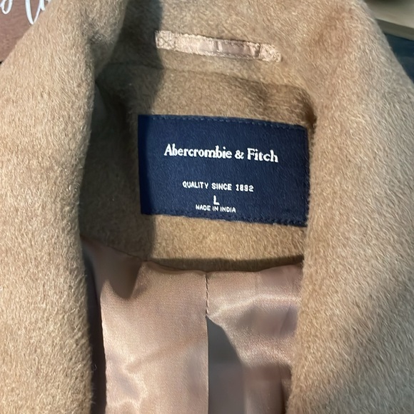 Abercrombie & Fitch coat - Picture 2 of 2